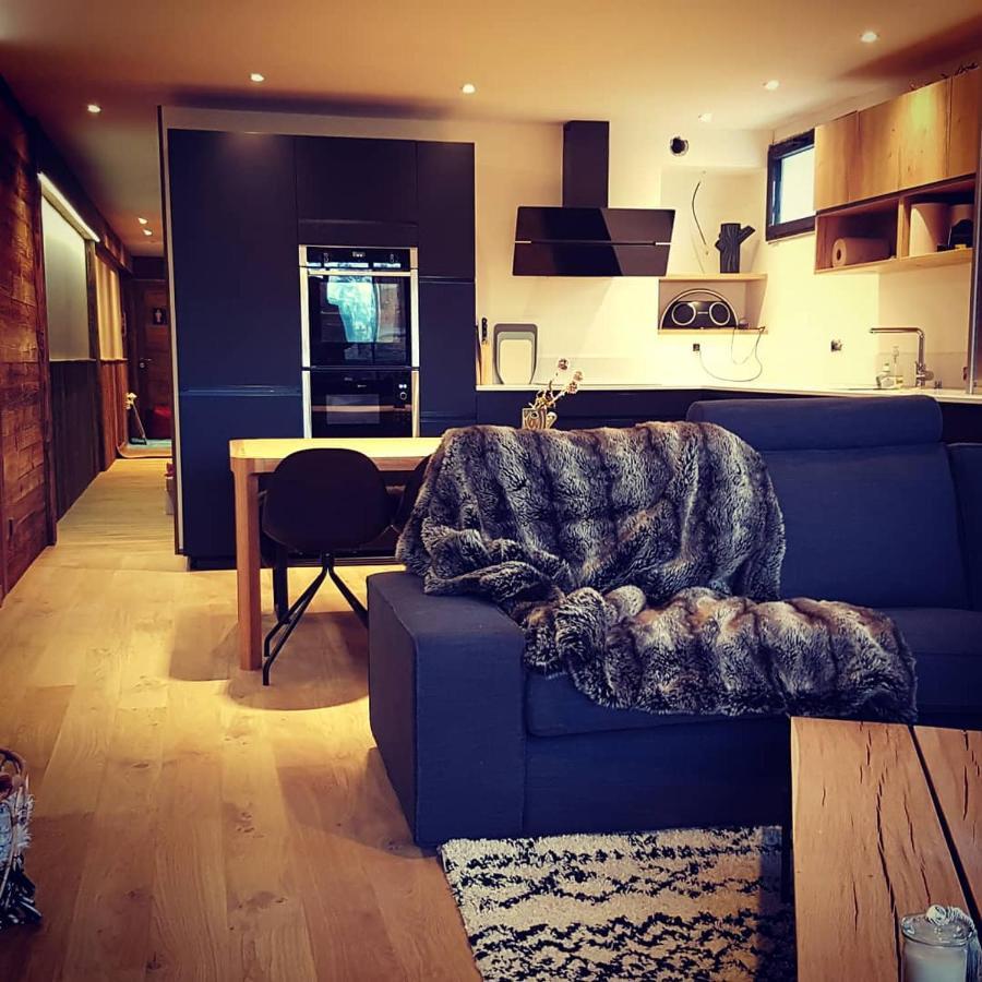 spot, exceptl 80 m2, centre Alpe d Huez, ski au pied, Ménandière, 8 pers, 3ch, 3sdb Alpe d'Huez Esterno foto